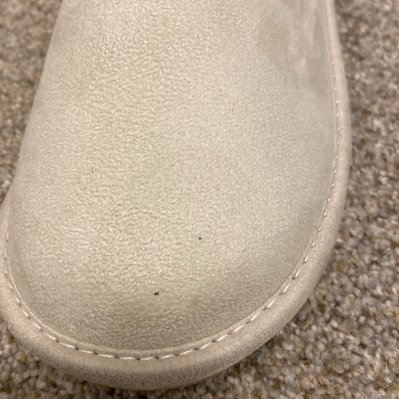 NWOT Michael Kors faux fur snow boots. Size 5. - Picture 11 of 14